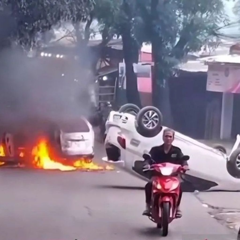 5 Anggota Ormas Terlibat Pembakaran Mobil Polisi di Depok