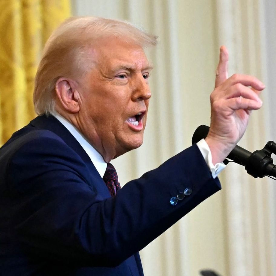 100 Hari Trump di Gedung Putih: Ledakan Ucapan Kontroversial yang Bikin Dunia Geleng-Geleng