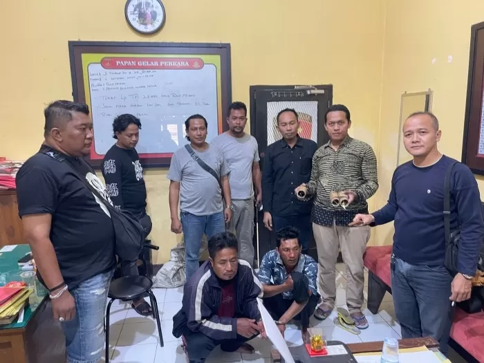 Dua Pria Ditangkap usai Curi Burung Rp15 Juta