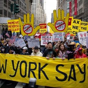 Gelombang Aksi Unjuk Rasa Meluas di AS: Ribuan Tolak Kebijakan Kontroversial Donald Trump