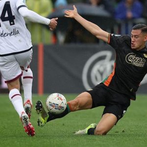 Inter Milan Terus Pantau Jay Idzes, Scout Hadir di Laga Lecce vs Venezia