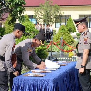 Kapolres Pasaman Barat Pimpin Sertijab PJU dan Kapolsek, Dorong Kinerja Optimal di Jajaran Polres