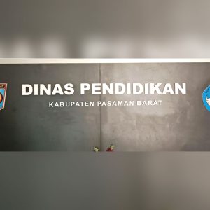 Listrik Dinas Pendidikan Pasbar Sempat Padam, Kadis: Bukan Karena Nunggak 2 Bulan