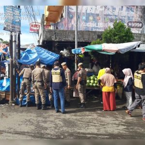 Pasar Lubuk Buaya Padang Ditertibkan, Pedagang Diminta Naik ke Lantai 2
