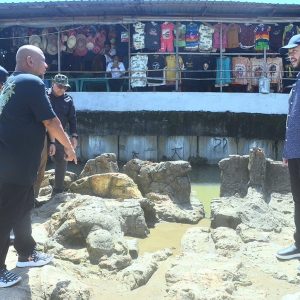 Pengembangan Wisata Pantai Air Manis Padang, Fadly Amran Soroti Infrastruktur dan Keramahan Warga