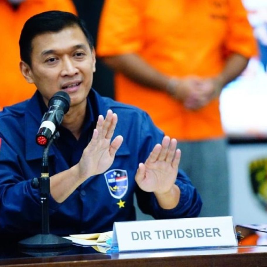 Polisi Tangkap Tiga Pelaku Penipuan Deepfake Gubernur Jawa Timur di Pangandaran