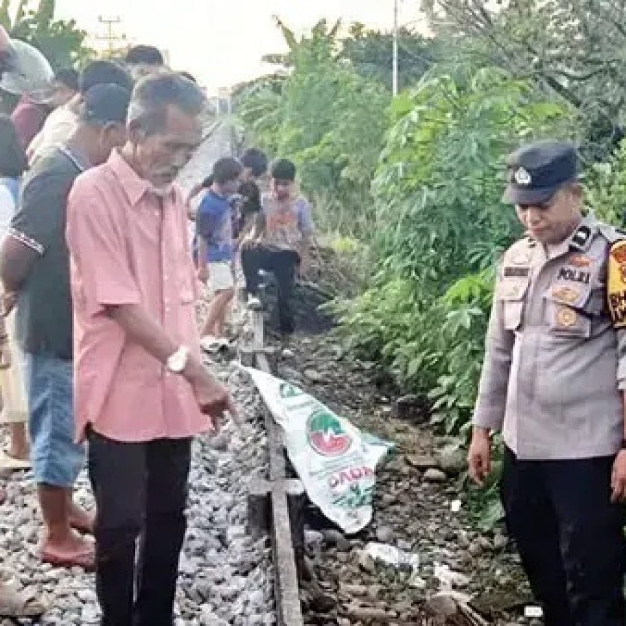 Siswa SD Tewas Tabrak Kereta Api Usai Ujian Salat Jenazah