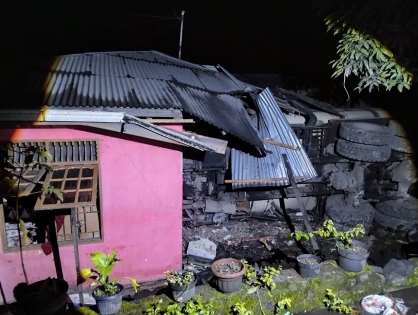 Truk CPO Tabrak Rumah di Padang, Dua Bocah Meninggal
