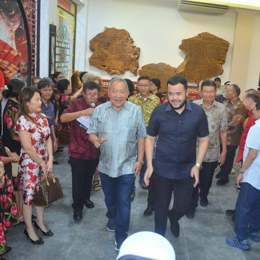 Wali Kota Padang Resmikan Gedung WHBT Sri Bhakti, Simbol Harmoni dan Budaya