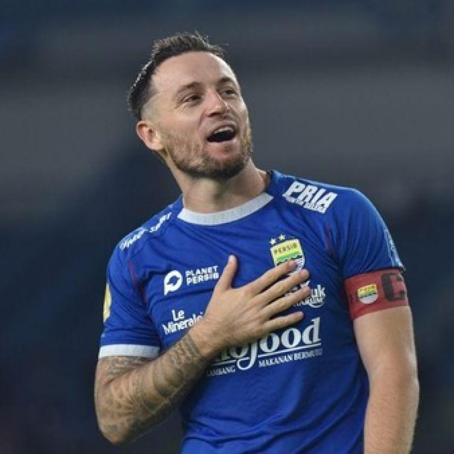 Marc Klok, Gelandang Persib yang Tak Hanya Jago di Lapangan tapi Juga Aktif di Dunia Sosial dan Bisnis