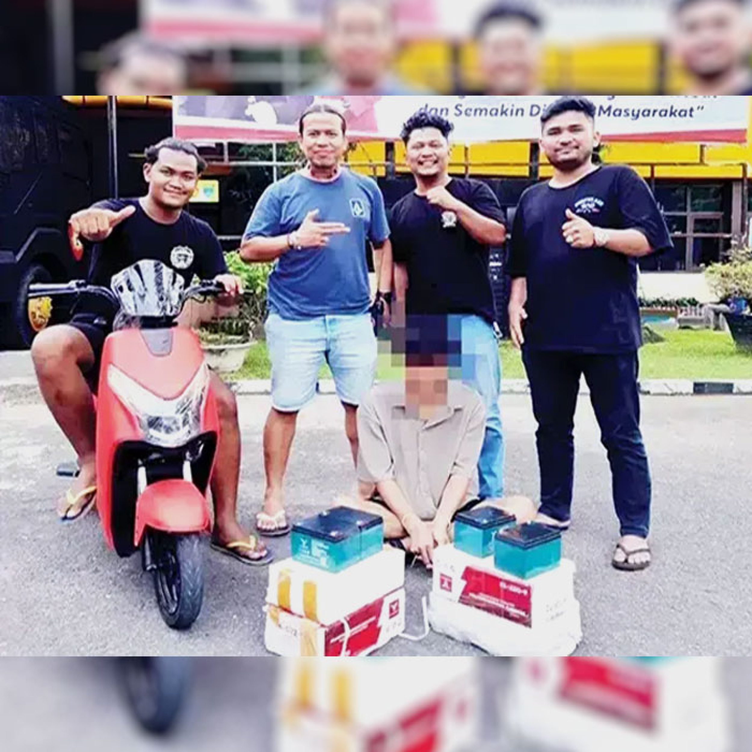 Modus Dalam Selimut: Karyawan Toko Bobol Gudang Sepeda Listrik dan Aki