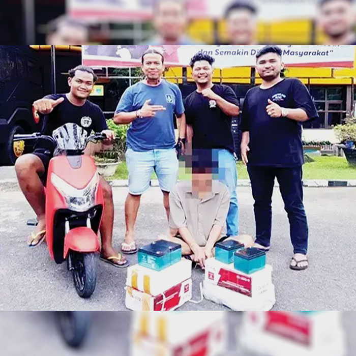 Modus Dalam Selimut: Karyawan Toko Bobol Gudang Sepeda Listrik dan Aki
