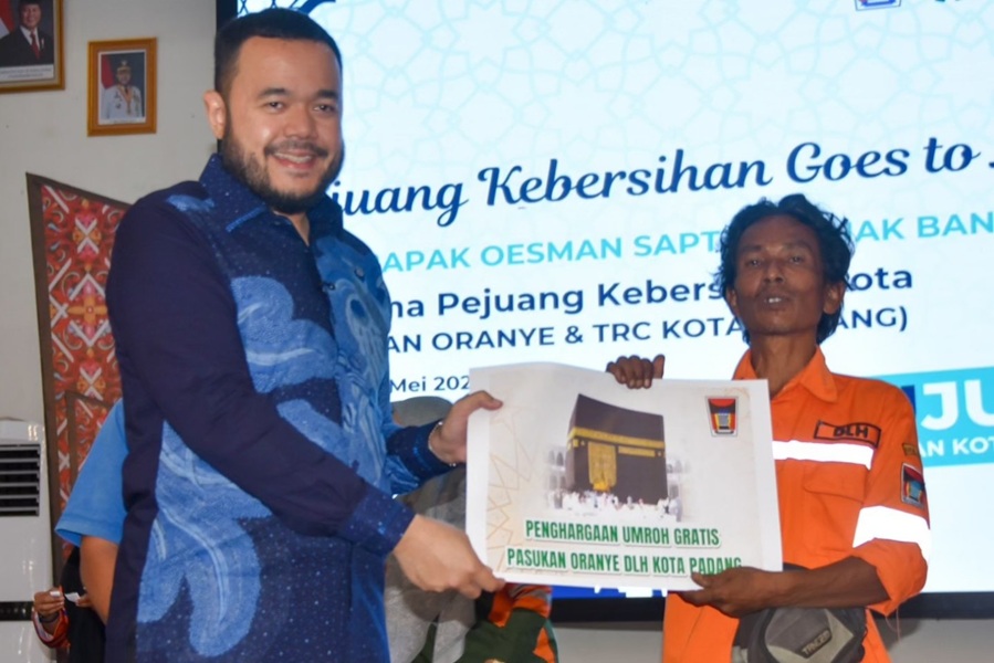 Umroh Gratis untuk Petugas Kebersihan, Wujud Apresiasi Kota Padang