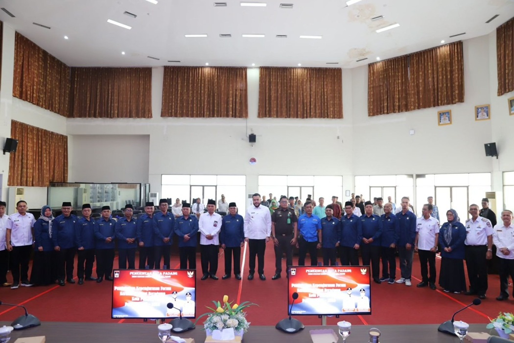 Wali Kota Padang Kukuhkan FKUB 2025–2030, Salmadanis Resmi Jadi Ketua