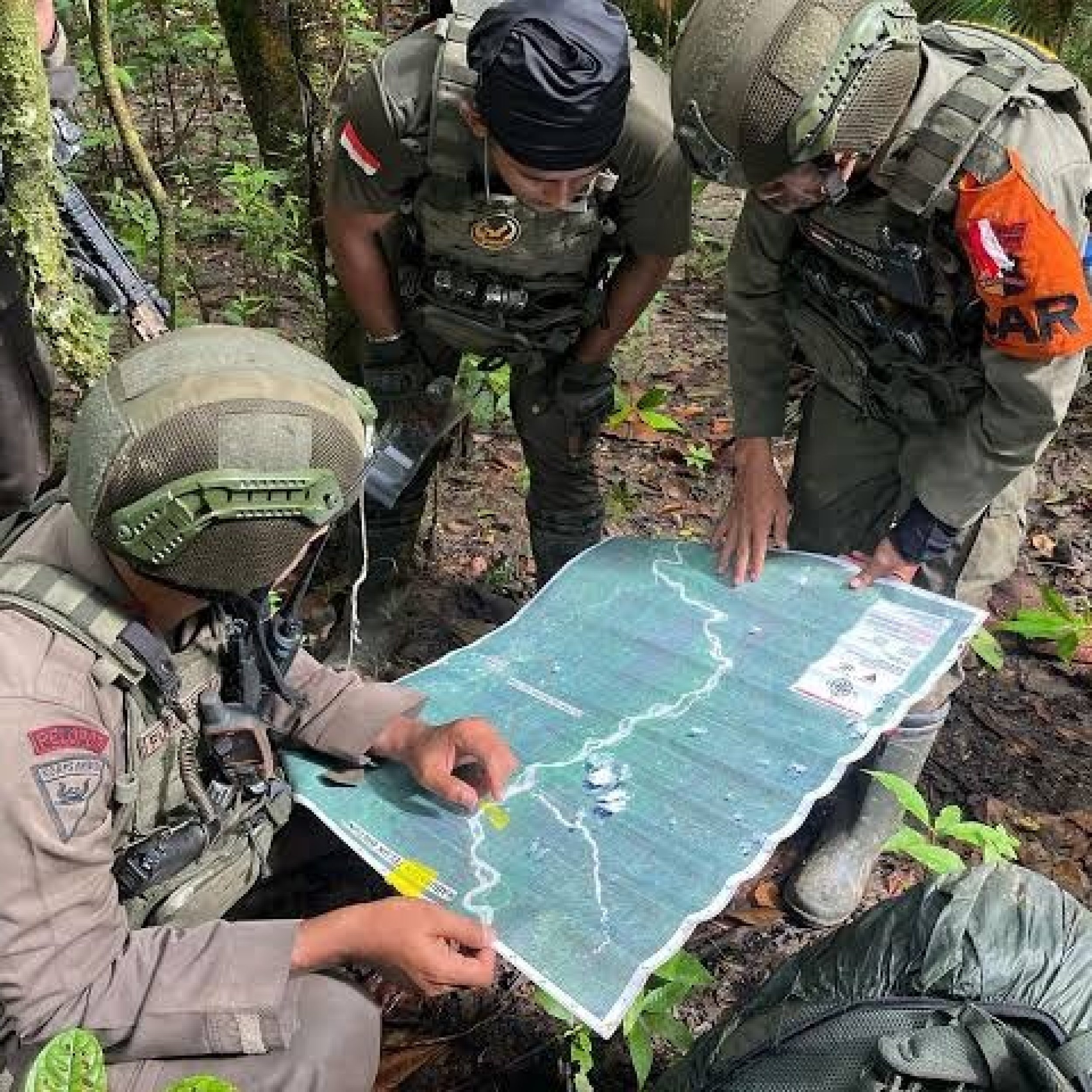 Warga Adat Moskona Dukung Total Pencarian Iptu Tomi di Teluk Bintuni