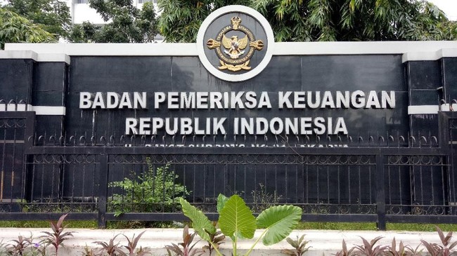 Temuan Kontroversial BPK: Ribuan Nasi Kotak Satpol PP Padang Disorot, Jejak Anggaran Sebelum Wali Kota Baru Temuan Kontroversial BPK: Ribuan Nasi Kotak Satpol PP Padang Disorot, Jejak Anggaran Sebelum Wali Kota Baru