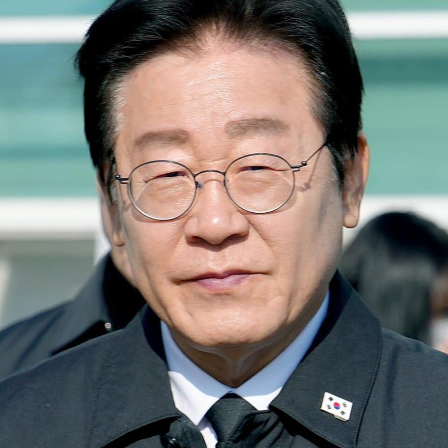 Dari Buruh Pabrik ke Istana Biru: Kisah Lee Jae-myung, Presiden Baru Korea Selatan yang Kontroversial