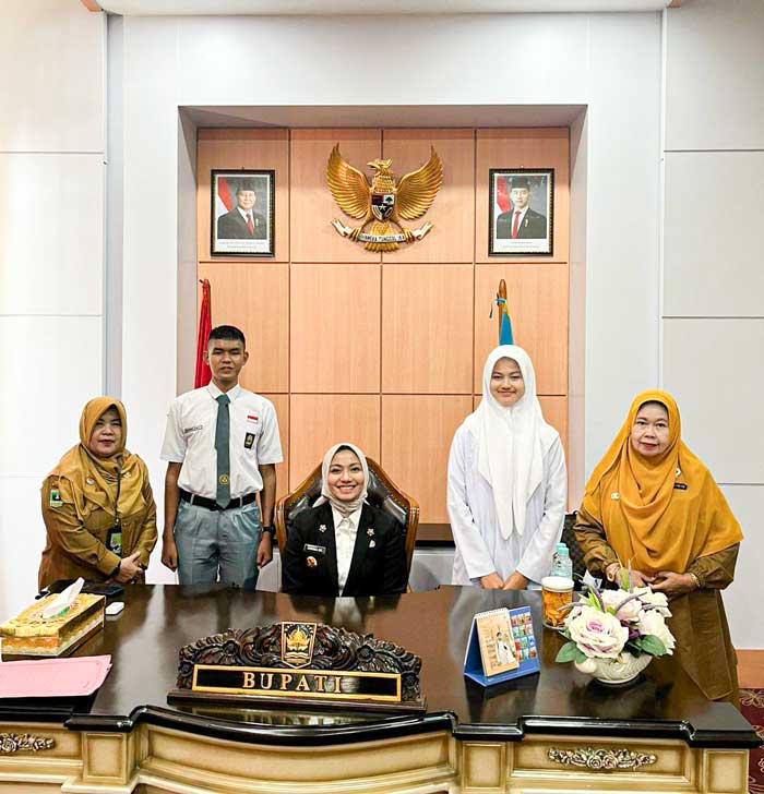 Dua Pelajar Terbaik Dharmasraya Melangkah ke Seleksi Paskibraka Nasional 2025 Misi Mengharumkan Nama Daerah