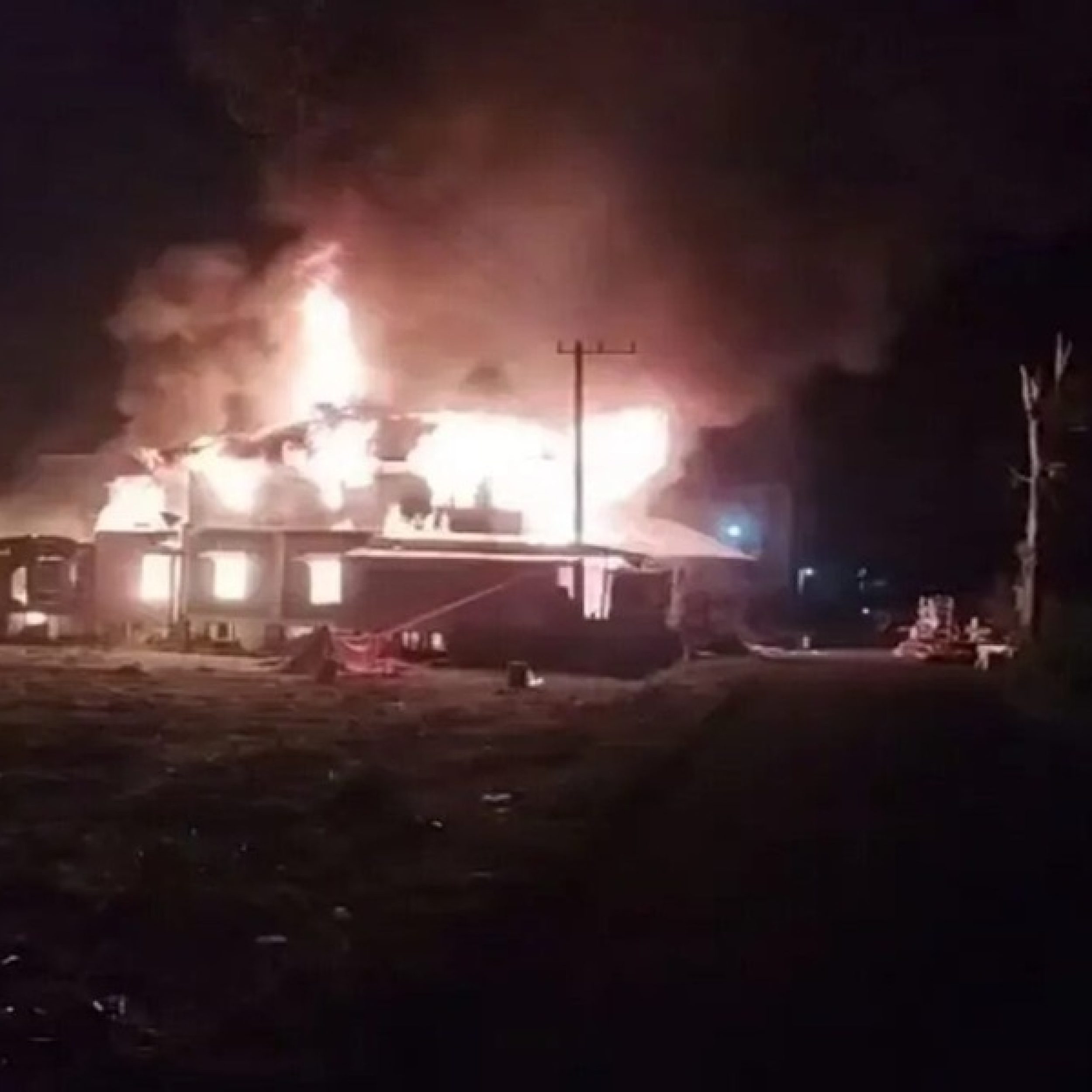 Dua Rumah di Pasaman Ludes Dilalap Api, Diduga Korsleting Listrik 2