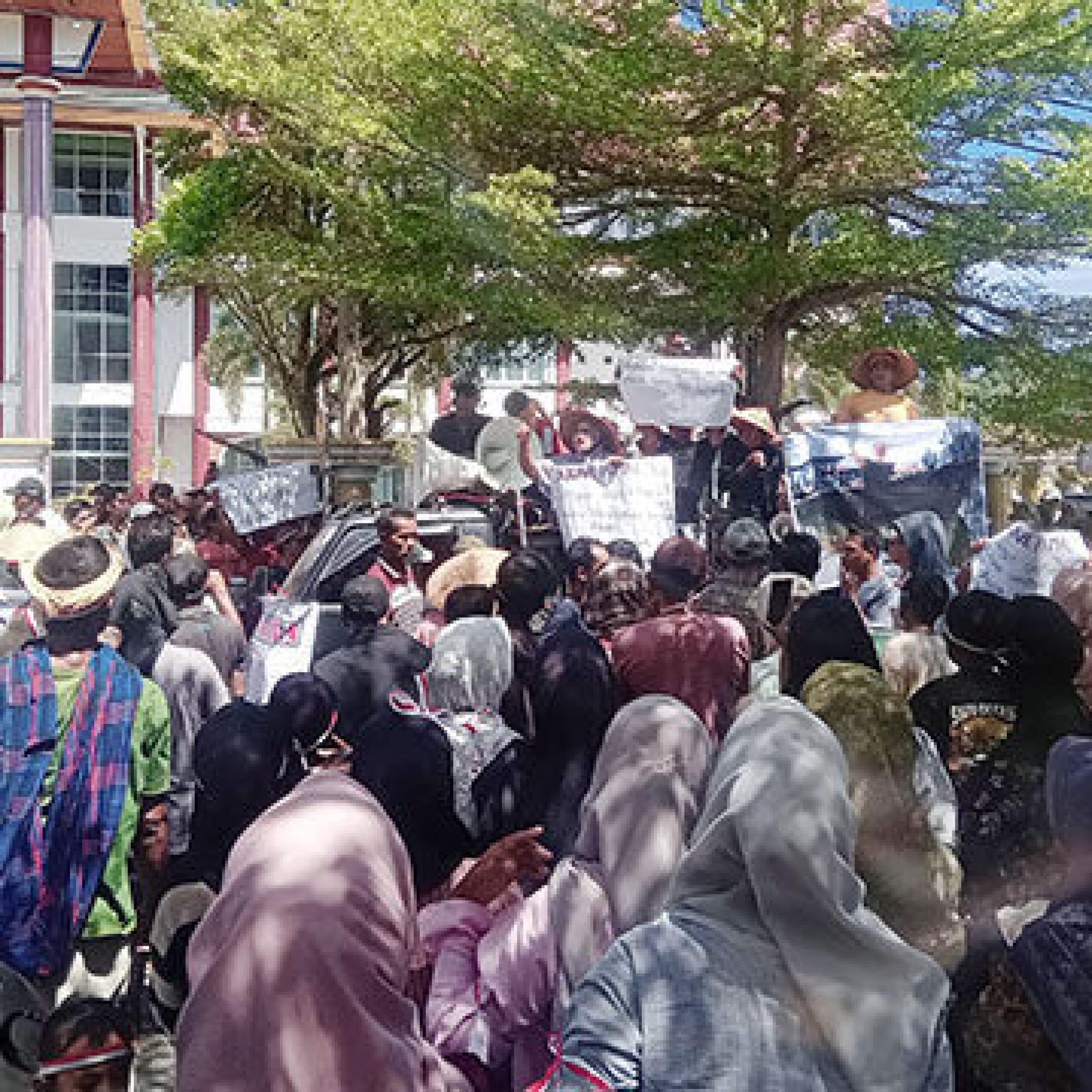 Gelombang Protes Nelayan Air Haji Barat Novermal Didesak Mundur di DPRD Pesisir Selatan