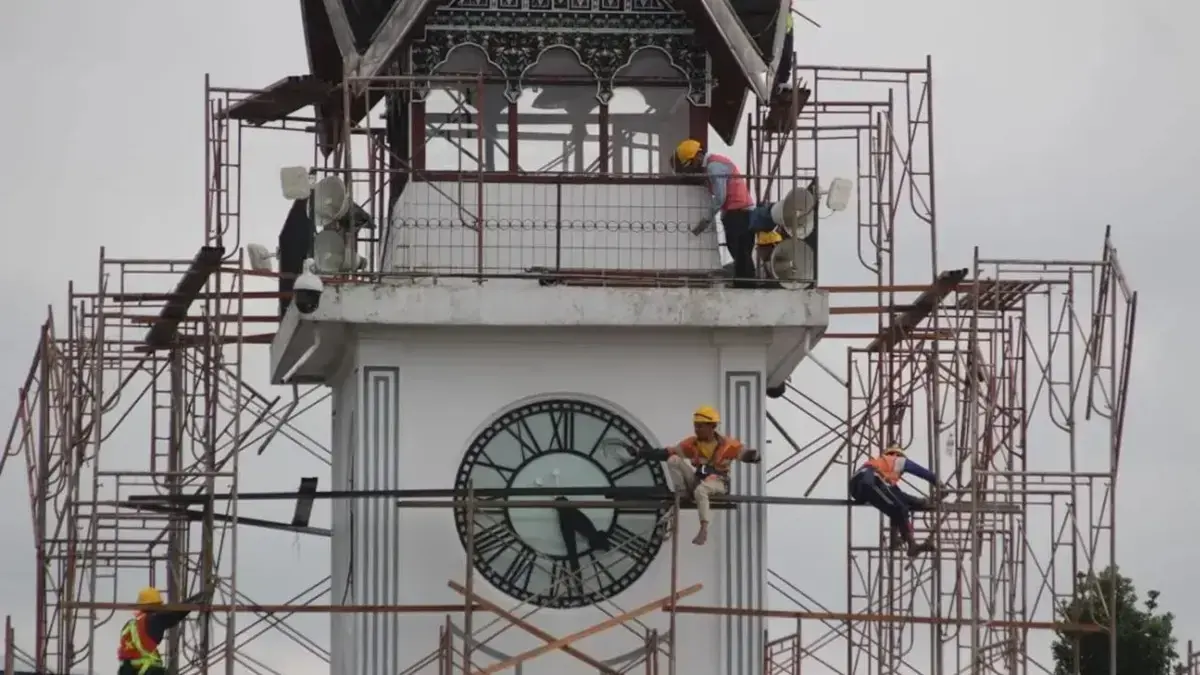 Jam Gadang Seabad Bukittinggi Undang Keturunan Ratu Wilhelmina