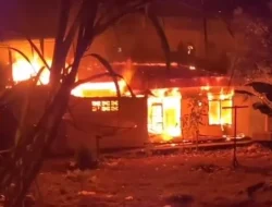 Kebakaran Pesisir Selatan: Rumah Pedagang Ludes Saat Pemilik Terlelap