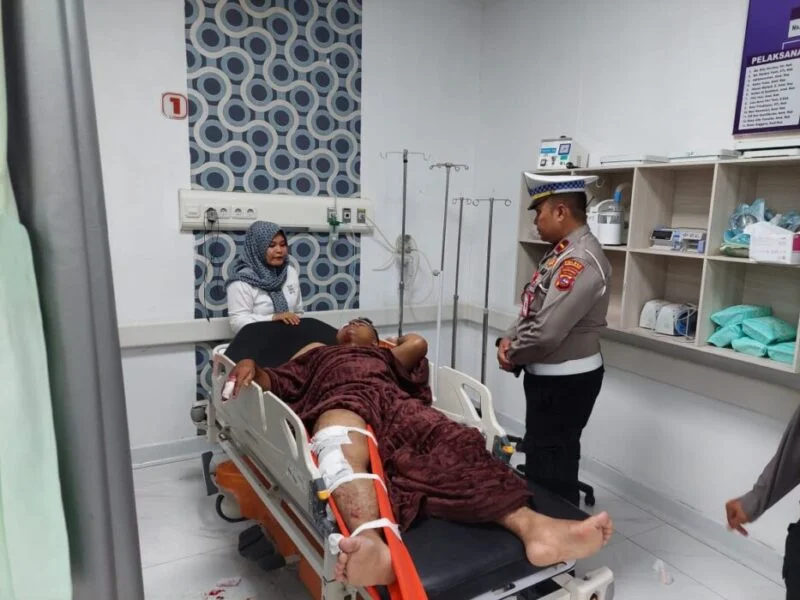 Kecelakaan Maut Padang Pariaman Pemotor Tewas Terlindas Truk, Pelaku Buron