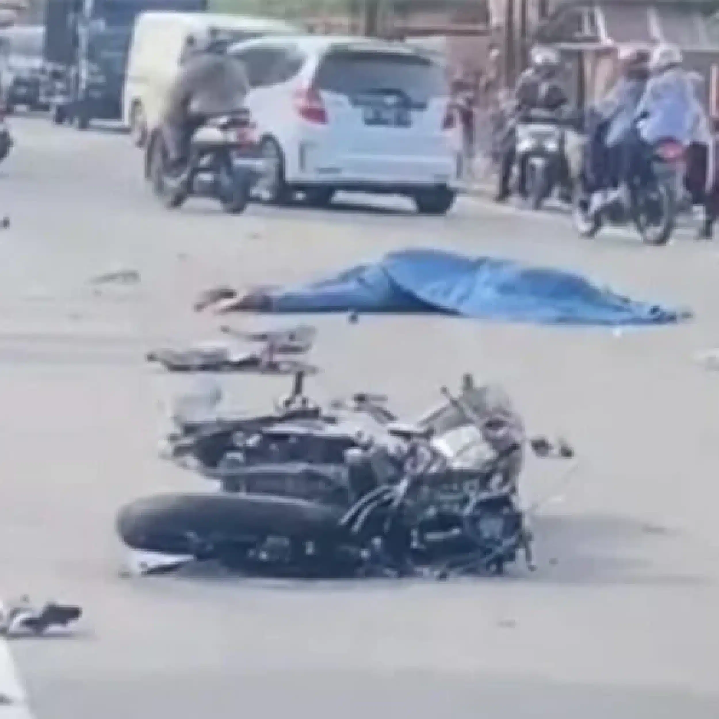 Kecelakaan Maut di Sicincin: Pemotor Tewas Usai Tabrakan dengan Bus
