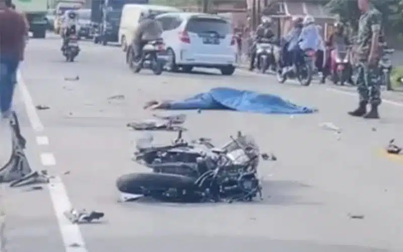 Kecelakaan Maut di Sicincin Pemotor Tewas Usai Tabrakan dengan Bus