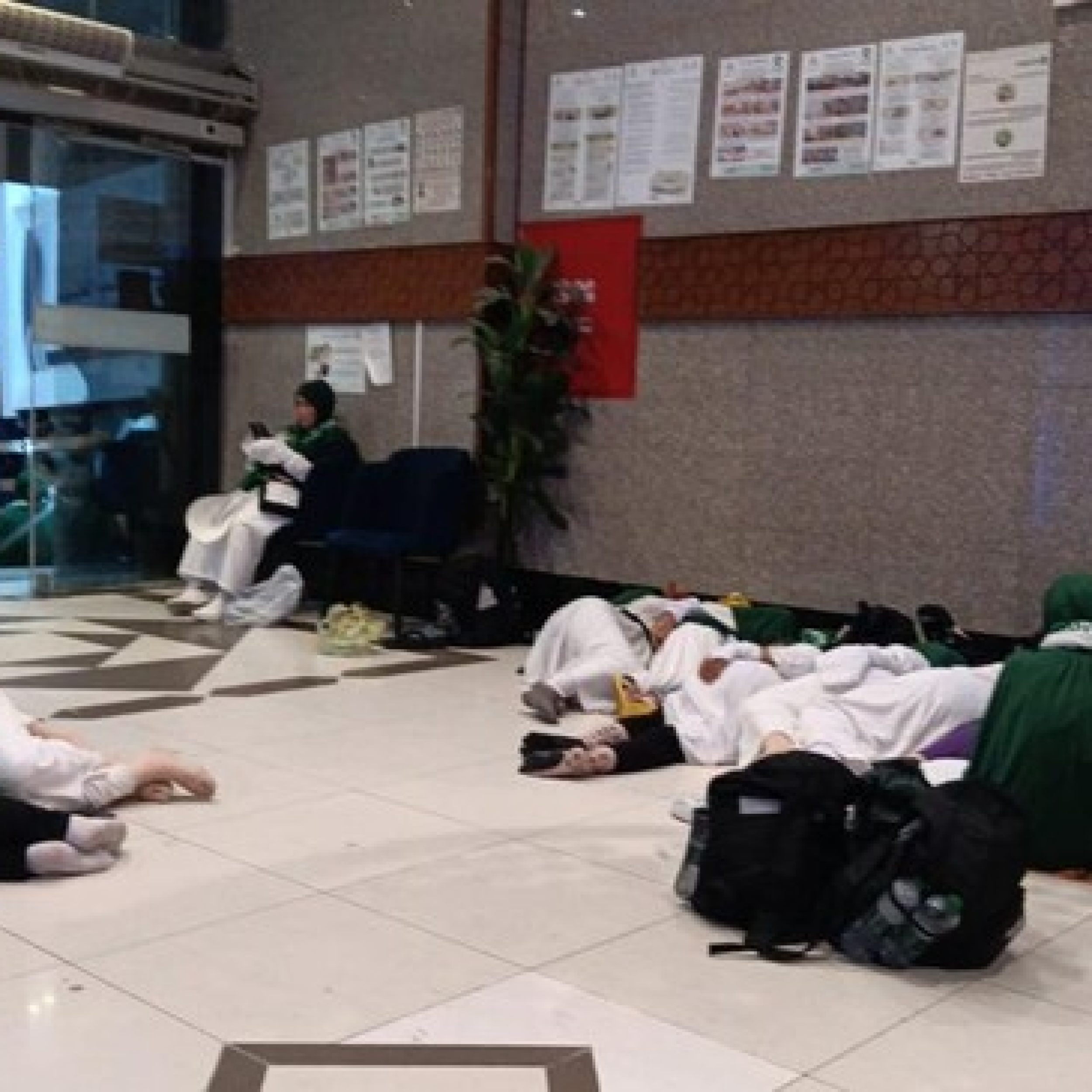 Kisruh Jelang Puncak Haji Ribuan Jemaah Indonesia Terlantar di Arafah, Terancam Gagal Wukuf