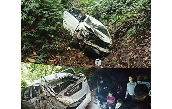 Mobil Honda Jazz Terjun ke Jurang Sitinjau Lauik: Dua Penumpang Alami Luka