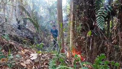 Padang Dilanda Karhutla Tiga Hektar Lahan di Perbukitan Balai Gadang Hangus Terbakar