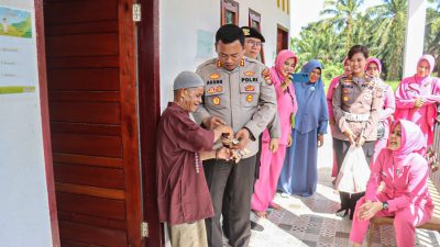 Polres Pasaman Barat Gelar Bakti Sosial di Hari Bhayangkara ke-79: Sentuhan Kepedulian untuk Lansia