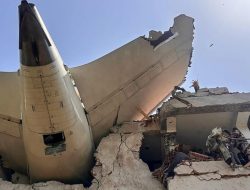 Tragedi Udara Ahmedabad, Air India Jatuh, Ratusan Jiwa Melayang