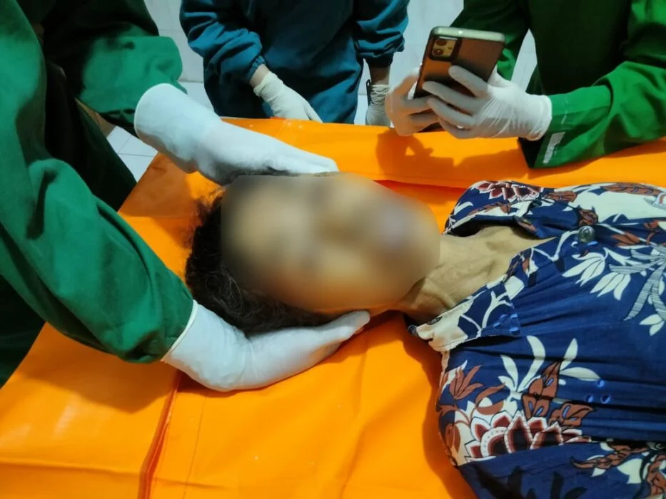 Wanita Lansia di Payakumbuh Ditemukan Meninggal Gantung Diri di Kamar