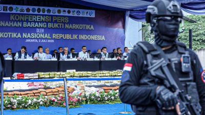 BNN Nyatakan Perang Total Ratusan Kilogram Narkotika Dimusnahkan di Kampung Boncos
