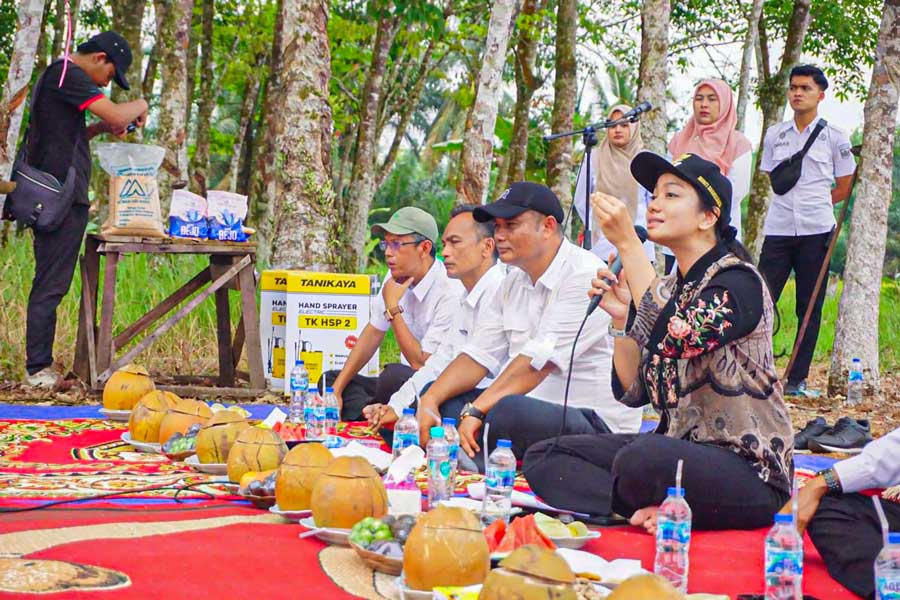 Bupati Annisa Dorong Ketahanan Pangan Dharmasraya Melalui Inovasi dan Modernisasi Pascapanen