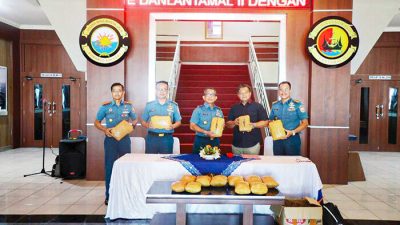 Lantamal II Bongkar Penyelundupan 15 Kg Ganja di Pantai Natal Madina