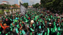 Ojol Monas Menuntut Keadilan dan Status Mitra Mandiri Lewat Aksi Damai