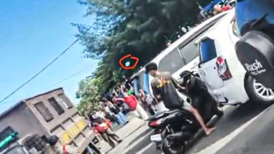 Penertiban Pantai Padang Berujung Ricuh, Satpol PP Diserang Batu dan Sajam