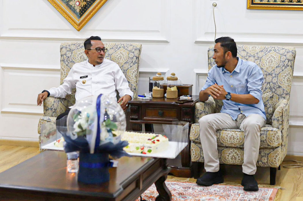 Perayaan Setengah Abad Bupati Tanah Datar Eka Putra, Kejutan Manis dari Pemko Padang Panjang Pererat Persaudaraan Lintas Daerah