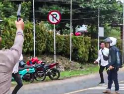 Pria Nekat Serang Polisi Pakai Sajam Saat Razia Lalu Diringkus
