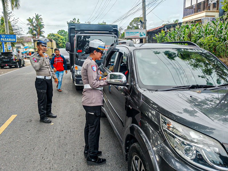 Satlantas Pasaman Barat Perkuat Edukasi dan Penindakan di Hari Kedua Operasi Patuh Singgalang 2025