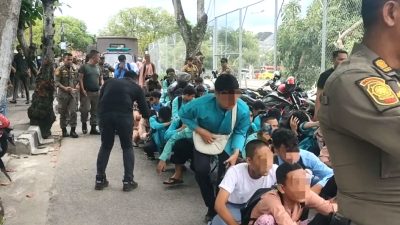 Satpol PP Padang Amankan 70 Pelajar Bolos Sekolah di Tempat Biliar