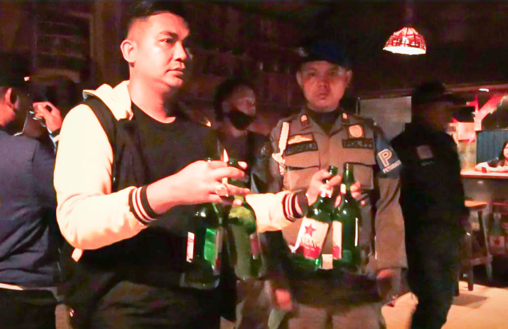 Satpol PP Padang Tertibkan Hiburan Malam Ilegal di Koto Tangah: Minol dan Sound System Disita
