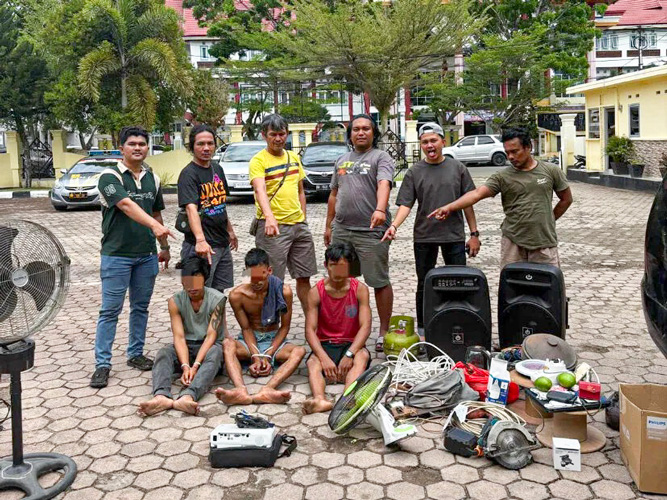 Tiga Pelaku Pencurian di IV Jurai Berhasil Ditangkap Polres Pesisir Selatan