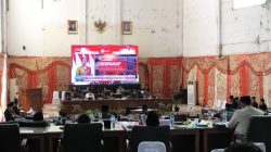 Bupati dan Wabup Pasbar Hadiri Sidang Paripurna Virtual, Dengarkan Pidato Kenegaraan Prabowo tentang RUU APBN 2026