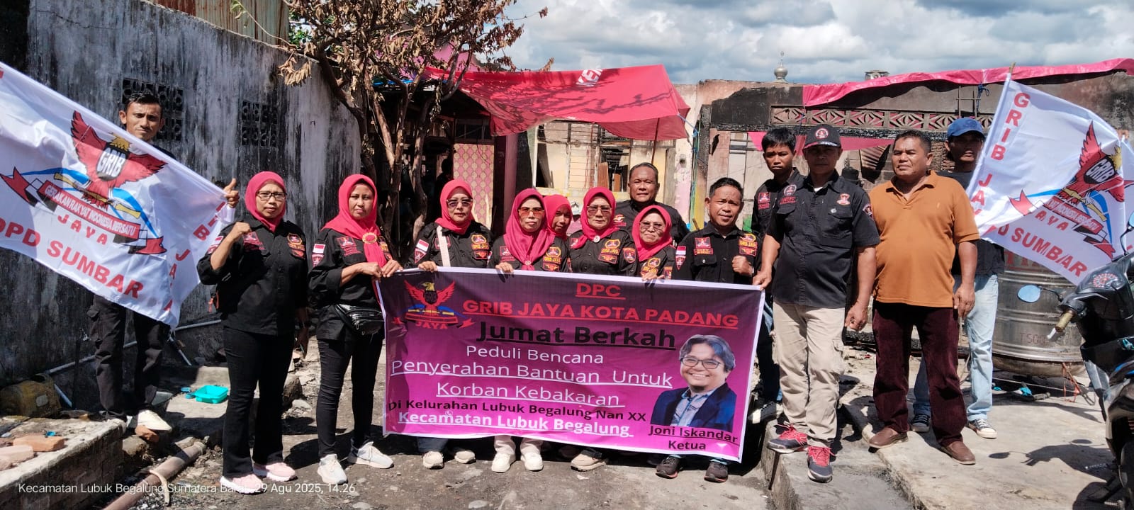 GRIB Jaya DPC Kota Padang Gelar Jumat Berkah, Salurkan Bantuan untuk Korban Kebakaran di Lubuk Begalung