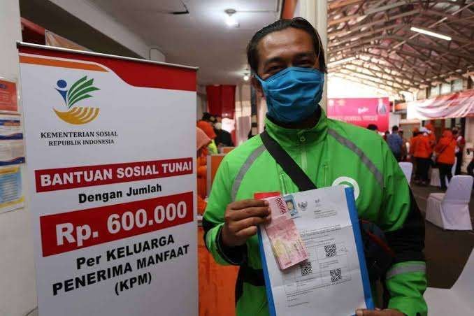 Kemensos Coret Ratusan Ribu Penerima Bantuan Sosial, Diduga Terlibat Judi Online