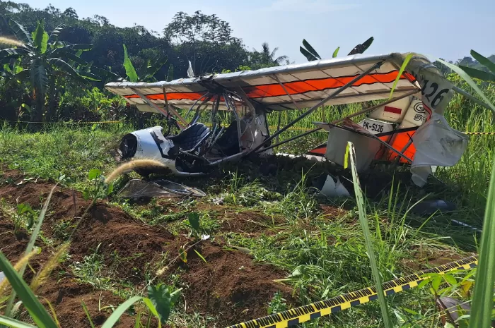 Kronologi Jatuhnya Pesawat Latih FASI di Ciampea Bogor, Marsma Fajar Adriyanto Gugur Kronologi Jatuhnya Pesawat Latih FASI di Ciampea Bogor, Marsma Fajar Adriyanto Gugur